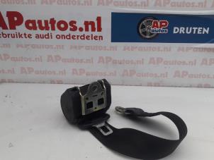 Usagé Ceinture de sécurité arrière gauche Audi Cabrio (B4) 2.3 E Prix € 19,99 Règlement à la marge proposé par AP Autos
