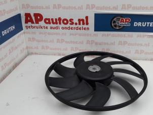 Usagé Ventilateur radiateur Audi A5 Prix € 45,00 Règlement à la marge proposé par AP Autos