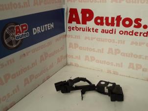 Gebrauchte Sensor (sonstige) Audi A8 (D3) 3.7 V8 40V Quattro Preis € 19,99 Margenregelung angeboten von AP Autos