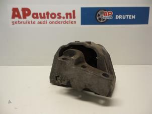 Usados Soporte de motor Audi A3 (8L1) 1.6 Precio € 25,00 Norma de margen ofrecido por AP Autos