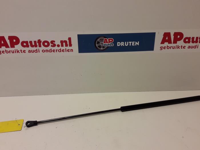 Bonnet gas strut, left from a Audi A4 Avant (B5) 1.6 2000