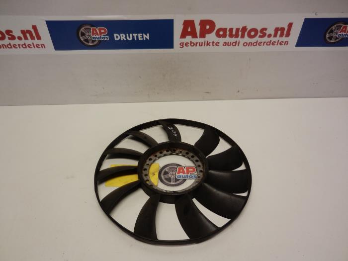 Używane Wentylator Audi A4 Avant (B5) 1.6 Cena € 24,99 Procedura marży oferowane przez AP Auto's