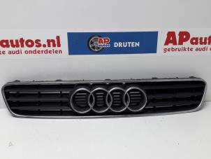 Used Grille Audi A4 Avant (B5) 1.6 Price € 35,00 Margin scheme offered by AP Autos