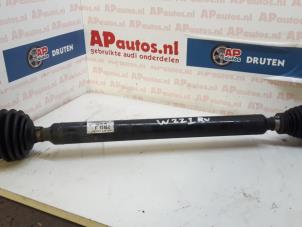 Used Front drive shaft, right Audi A3 (8P1) 1.6 Price € 24,99 Margin scheme offered by AP Autos