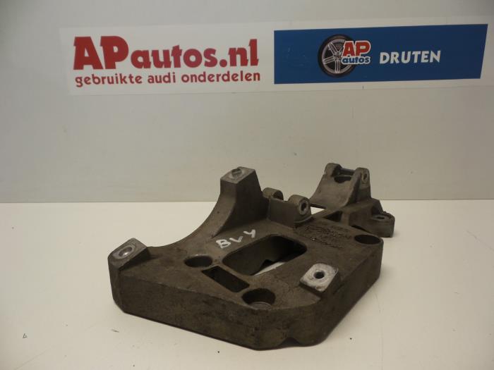 Gebrauchte Dynamostütze oben Audi A3 (8P1) 2.0 16V FSI Preis € 19,99 Margenregelung angeboten von AP Auto's