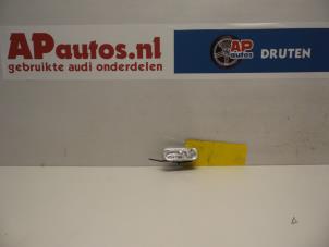 Usados Protector de intermitente izquierda delante Audi A6 Precio € 4,99 Norma de margen ofrecido por AP Autos