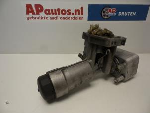Usados Cuerpo de filtro de aceite Audi A4 Avant (B6) 1.9 TDI PDE 130 Precio € 35,00 Norma de margen ofrecido por AP Autos