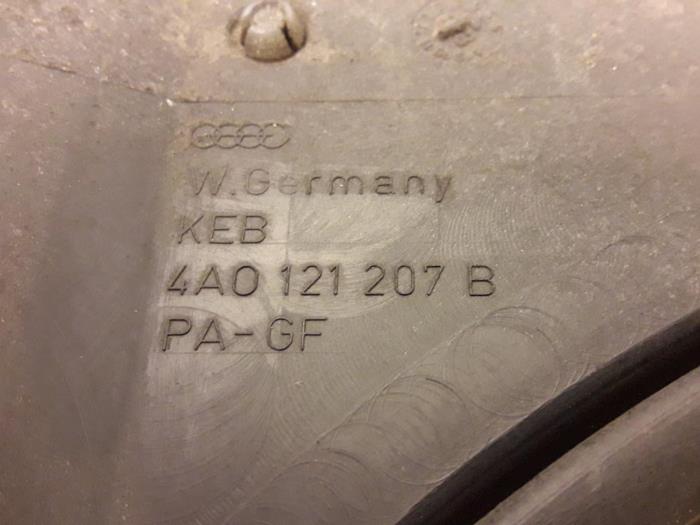 Ventilateur radiateur d'un Audi 100 (C4) 2.3 E 5E 1994