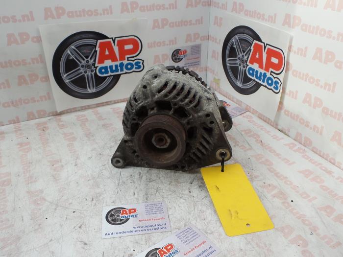 Begagnade Dynamo Audi 100 (C4) 2.3 E 5E Pris € 49,99 Marginaltabell erbjuds av AP Auto's
