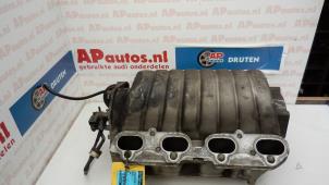 Używane Kolektor dolotowy Audi S8 (D2) 4.2 V8 32V Cena € 199,99 Procedura marży oferowane przez AP Autos
