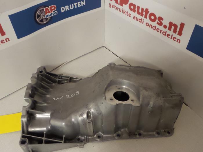 Usagé Couvercle carter Audi A4 (B6) 1.9 TDI 100 Prix € 29,99 Règlement à la marge proposé par AP Auto's