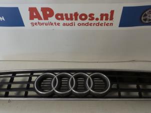 Używane Grill Audi A3 (8L1) 1.9 TDI 90 Cena € 35,00 Procedura marży oferowane przez AP Autos