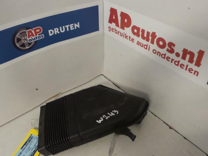 Gebrauchte Ansaugschlauch Luft Audi A4 Cabrio (B7) 2.4 V6 30V Preis € 20,00 Margenregelung angeboten von AP Auto's