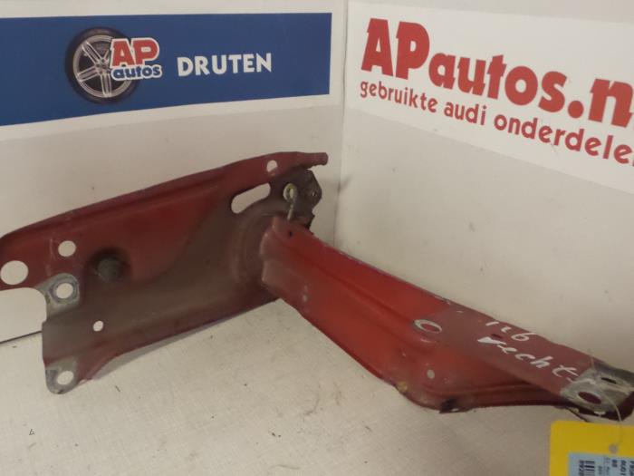 Begagnade Front Audi 80 (B3) 1.8 i Pris € 49,99 Marginaltabell erbjuds av AP Auto's