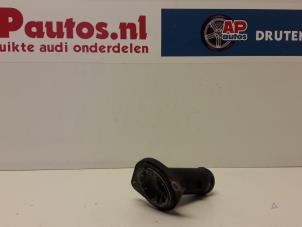 Usagé Boîtier thermostat Audi A2 (8Z0) 1.4 TDI Prix € 30,00 Règlement à la marge proposé par AP Autos