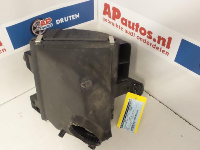 Begagnade Luftfilterhus Audi A6 (C5) 2.5 TDI V6 24V Pris € 19,99 Marginaltabell erbjuds av AP Auto's