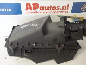 Usados Cuerpo de filtro de aire Audi A3 (8L1) 1.6 Precio € 25,00 Norma de margen ofrecido por AP Autos