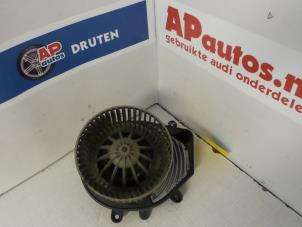 Usados Motor de ventilador de calefactor Audi A6 Avant (C5) 2.5 TDI V6 24V Precio € 19,99 Norma de margen ofrecido por AP Autos