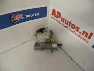 Używane Glówny cylinder hamulcowy Audi A3 Sportback Quattro (8PA) 3.2 V6 24V Cena € 35,00 Procedura marży oferowane przez AP Autos