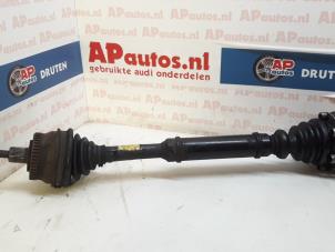 Used Front drive shaft, left Audi A4 Avant (B5) 1.8 20V Price € 24,99 Margin scheme offered by AP Autos