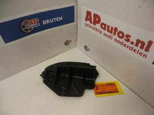 Gebrauchte Stoßstangenstütze links hinten Audi A3 (8P1) 2.0 16V FSI Preis € 19,99 Margenregelung angeboten von AP Autos