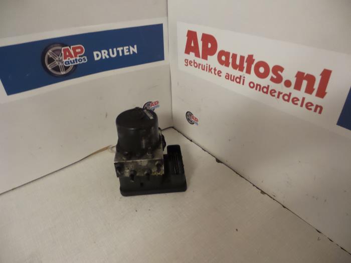 Usagé Bloc ABS Audi A3 (8P1) 1.6 Prix € 39,99 Règlement à la marge proposé par AP Auto's