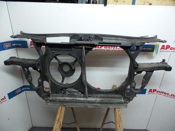 Begagnade Front Audi A6 (C5) 2.5 TDI V6 24V Pris € 64,99 Marginaltabell erbjuds av AP Auto's