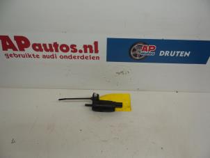 Used Windscreen washer pump Audi A1 (8X1/8XK) 1.2 TFSI Price € 9,99 Margin scheme offered by AP Autos
