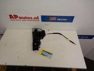 Usados Manija de puerta de 2 puertas izquierda Audi A1 (8X1/8XK) 1.2 TFSI Precio € 35,00 Norma de margen ofrecido por AP Autos
