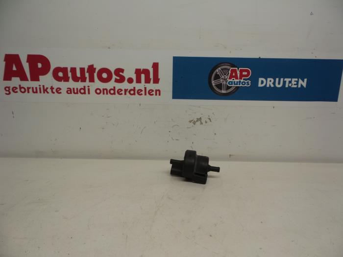 Usagé Divers Audi A4 Cabrio (B7) 3.0 V6 30V Prix € 19,99 Règlement à la marge proposé par AP Auto's