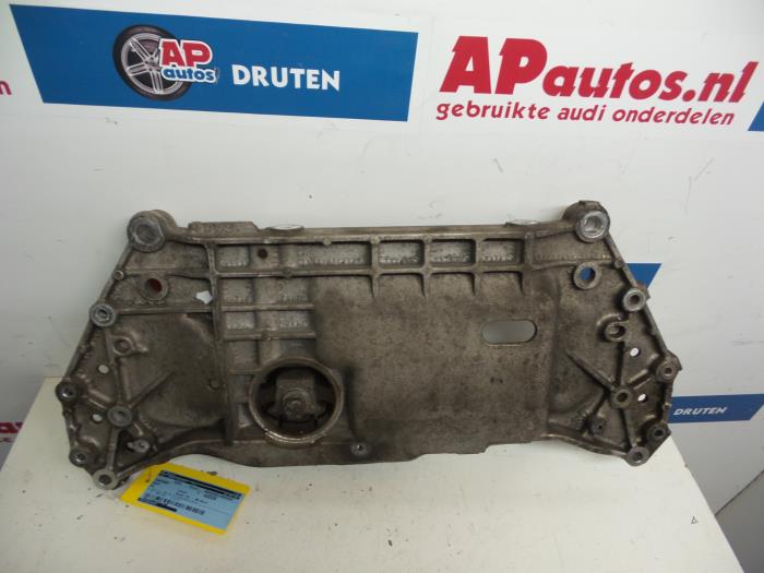 Usados Subchasis Audi A4 Avant (B6) 2.5 TDI 24V Precio € 44,99 Norma de margen ofrecido por AP Auto's