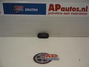 Używane Spryskiwacz przód Audi A4 Cena € 9,99 Procedura marży oferowane przez AP Autos