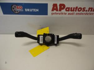 Używane Przelacznik kierunkowskazu Audi TT (8N3) 1.8 20V Turbo Cena € 19,99 Procedura marży oferowane przez AP Autos