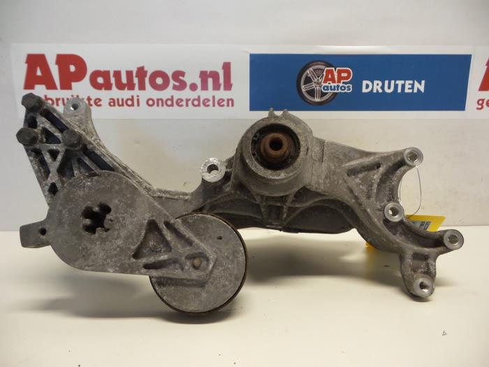 Usagé Support moteur Audi A4 (B5) 1.8 20V Prix € 19,99 Règlement à la marge proposé par AP Auto's