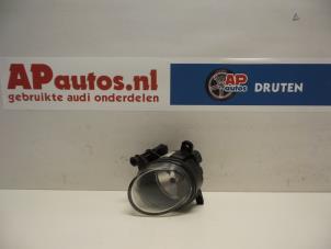 Usagé Anti brouillard droit Audi Q5 Prix € 19,99 Règlement à la marge proposé par AP Autos