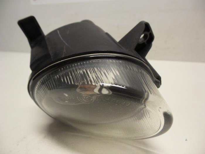 Fog light, front right from a Audi Q5 2009