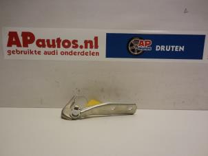 Used Bonnet Hinge Audi A3 Price € 15,00 Margin scheme offered by AP Autos