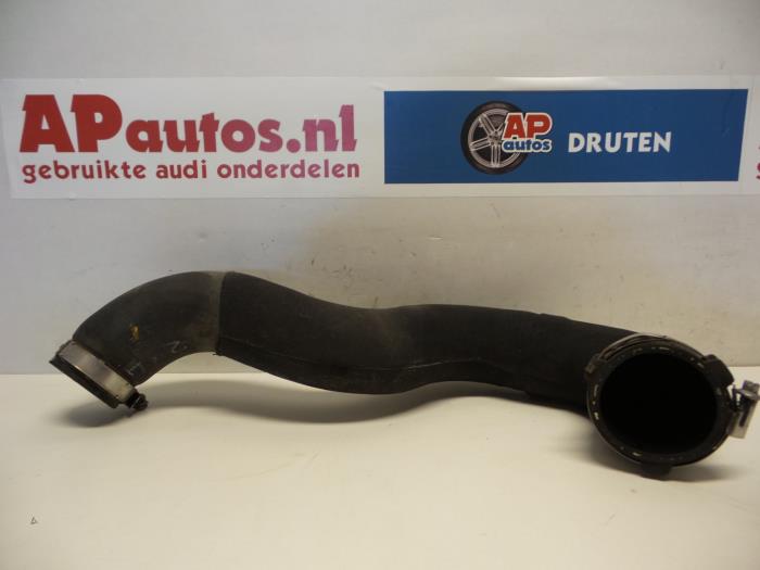 Używane Przewód Turbo Audi A5 (8T3) 2.0 FSI 16V Cena € 19,99 Procedura marży oferowane przez AP Auto's