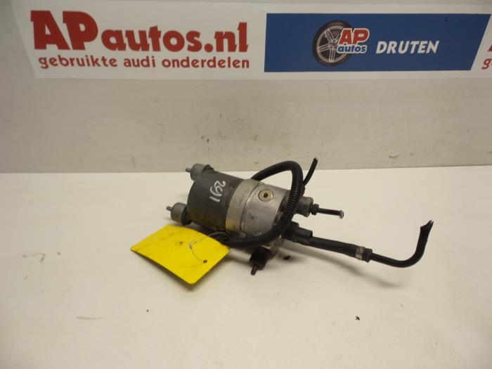 Used ABS pump Audi A8 (D2) 2.5 TDI V6 24V Price € 49,99 Margin scheme offered by AP Auto's