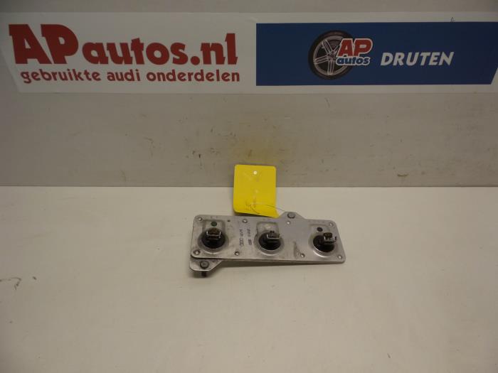 Gebrauchte Sonstige Audi A8 (D2) 2.5 TDI V6 24V Preis € 19,99 Margenregelung angeboten von AP Auto's