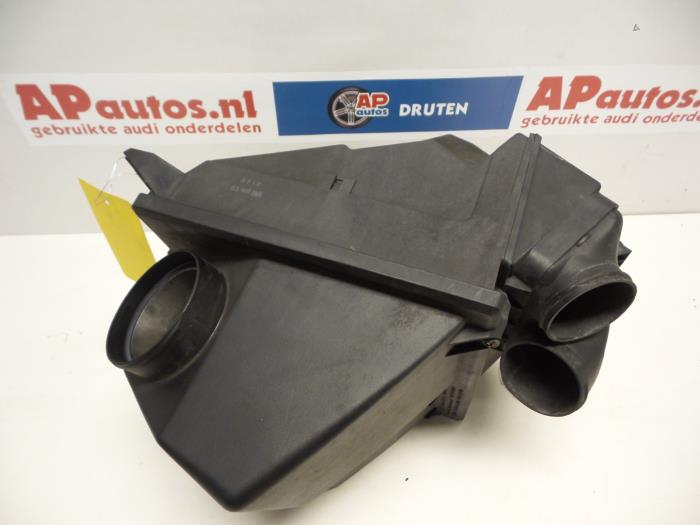 Begagnade Luftfilterhus Audi A8 (D2) 2.5 TDI V6 24V Pris € 19,99 Marginaltabell erbjuds av AP Auto's
