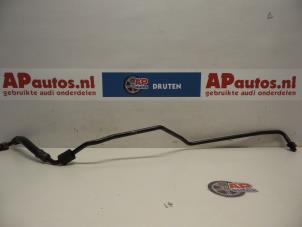 Usados Tubo de presión de aceite Audi A8 (D2) 2.5 TDI V6 24V Precio € 19,99 Norma de margen ofrecido por AP Autos
