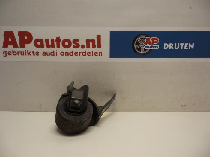 Begagnade Vibrationsdämpare Audi A8 (D2) 2.5 TDI V6 24V Pris € 19,99 Marginaltabell erbjuds av AP Auto's