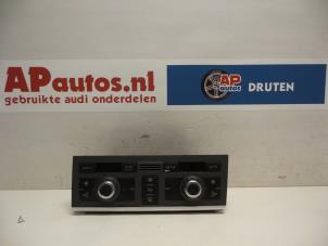 Usados Panel Climatronic Audi A6 (C6) 2.0 TDI 16V Precio € 50,00 Norma de margen ofrecido por AP Autos