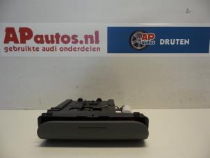 Gebrauchte Aschenbecher vorne Audi TT (8N3) 1.8 20V Turbo Preis € 35,00 Margenregelung angeboten von AP Autos