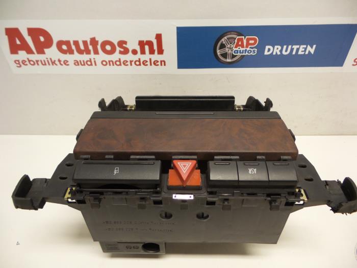 Gebrauchte Radio Modul Audi A6 Avant (C5) 2.5 TDI V6 24V Preis € 19,99 Margenregelung angeboten von AP Auto's