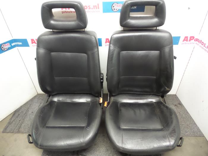 audi 80 seats