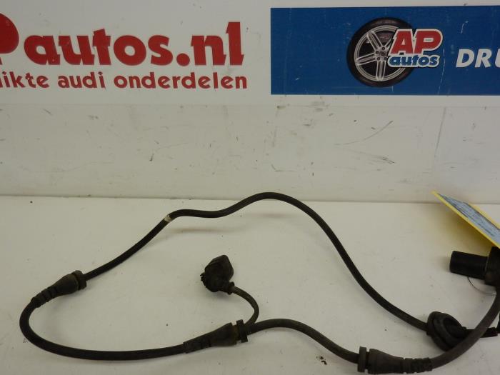 Begagnade ABS-sensor Audi A4 Avant (B6) 1.9 TDI PDE 130 Pris € 35,00 Marginaltabell erbjuds av AP Auto's