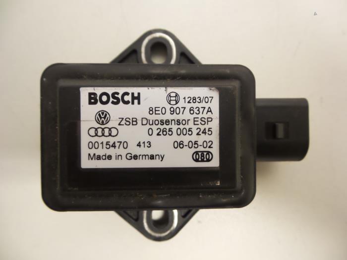 Speed sensor from a Audi A4 Avant (B6) 1.9 TDI PDE 130 2002