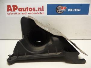 Usagé Boîtier filtre à air Audi A4 Avant (B6) 1.9 TDI PDE 130 Prix € 30,00 Règlement à la marge proposé par AP Autos